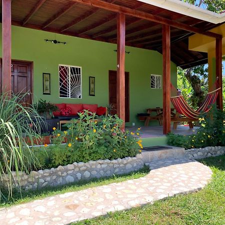 Green Queendom Farm And Lodging Oracabessa Buitenkant foto